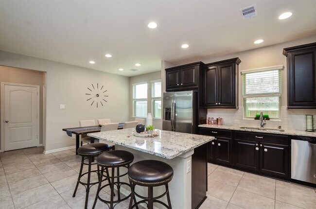 Building Photo - 1627 Summer City Dr