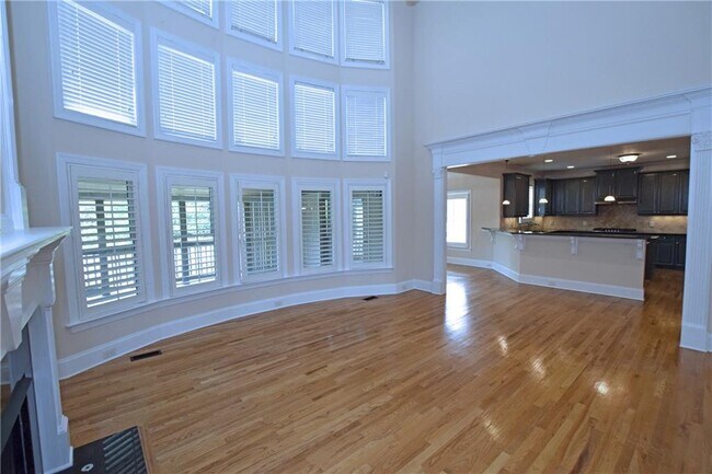 Building Photo - 76 Creekside Park Dr