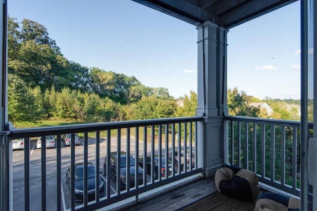 Building Photo - 8231 Lenox Creekside Dr