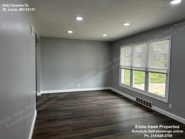 Building Photo - 9343 Duenke Dr