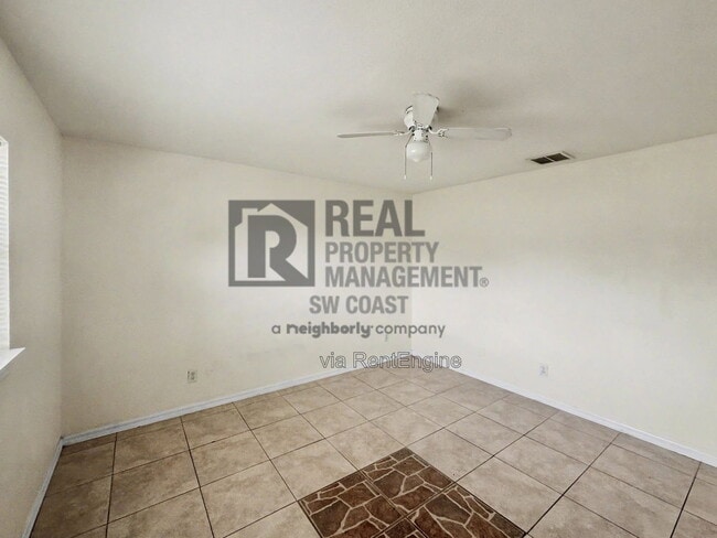 Building Photo - 772 Holmes Ave