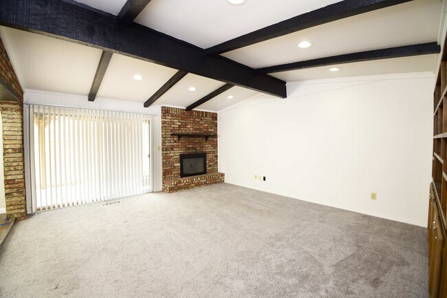 Building Photo - 7811 South College Ave E