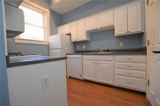 Building Photo - 916 N ALABAMA St