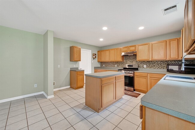Building Photo - 3934 Brook Garden Ln