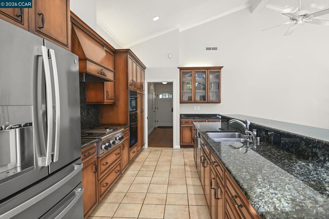 Building Photo - 161 La Serena Ave