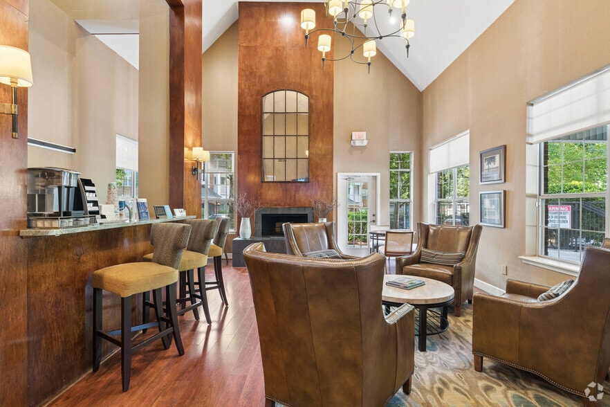 Clubhouse - Dunwoody Ridge