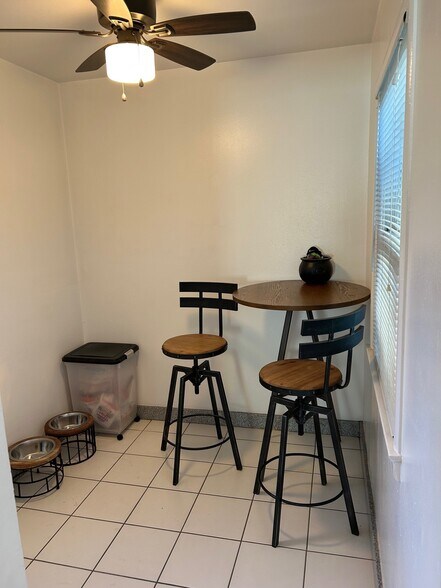 dining nook - 1035 64th St