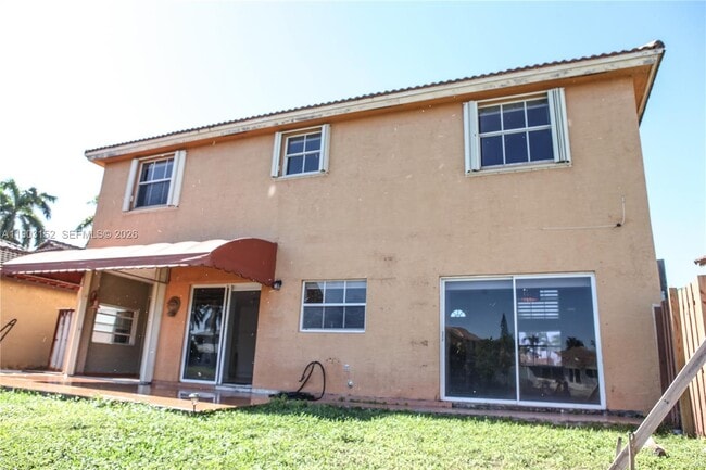 Building Photo - 985 NW 132nd Ct