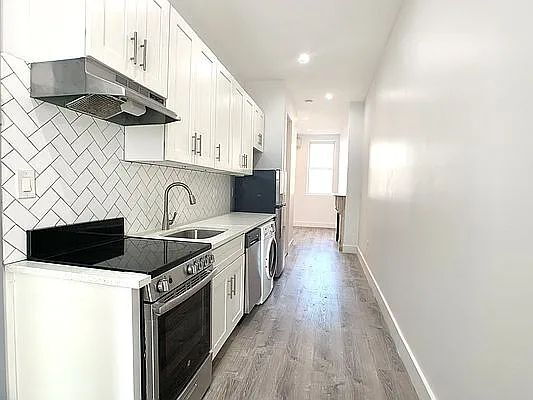 Building Photo - 231A Madison St