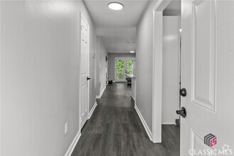 Building Photo - 140 Cumberland Ct