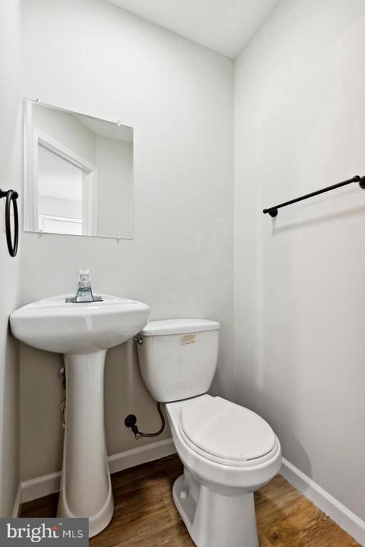 Building Photo - 56 S Charlotte St