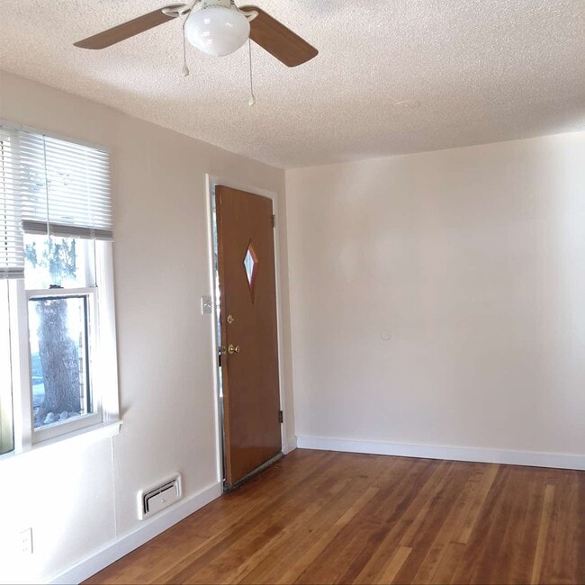 Building Photo - 1702 Dotsero Ave