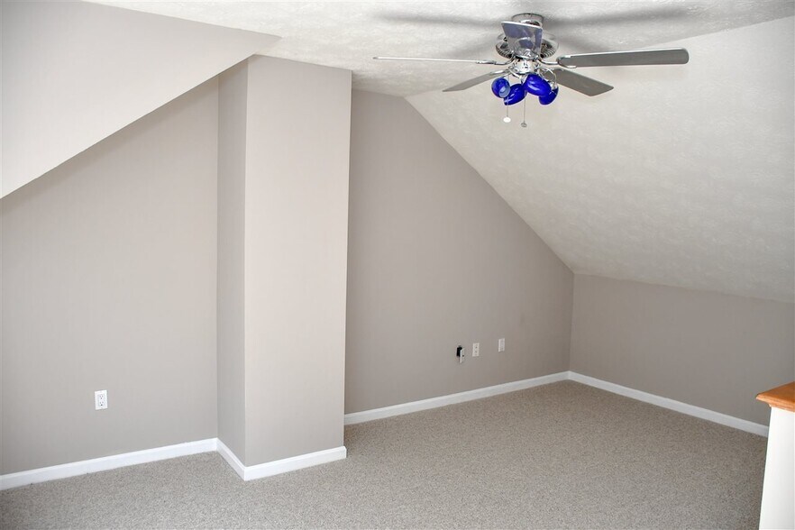Building Photo - 52 Cadogan Way