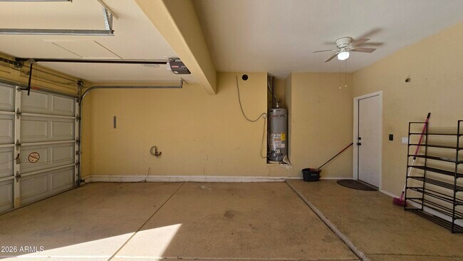 Building Photo - 16252 W Madison St