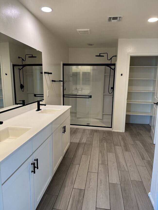 Building Photo - Madera Highlands Community.  COMING SOON