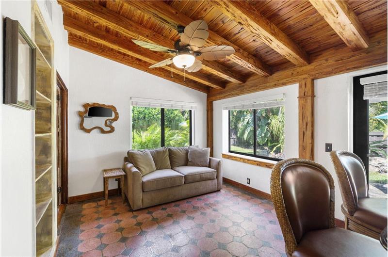 Building Photo - 400 33rd St