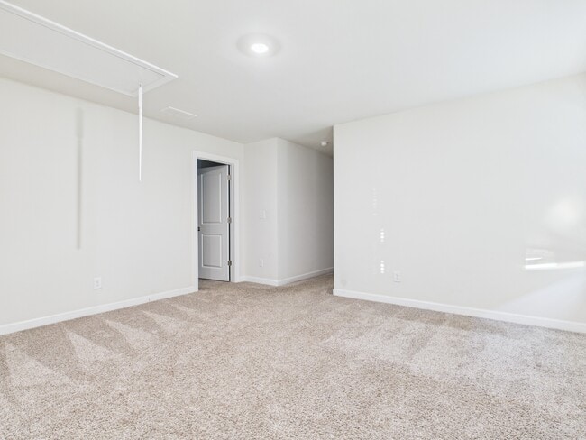 Building Photo - 6725 Good News Dr