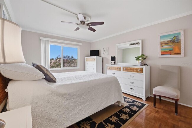 Building Photo - 1600 1st Ave W