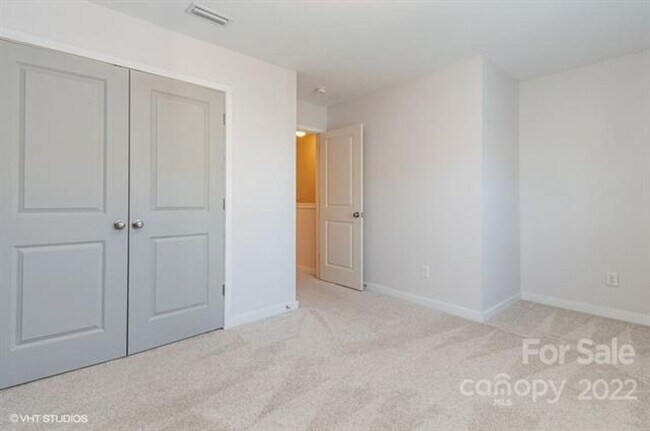 Building Photo - 515 Alderman Ln