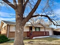 Building Photo - 6533 Simms St