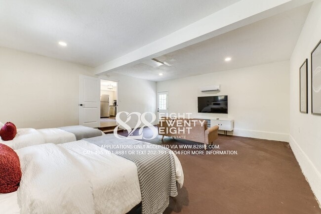 Building Photo - Talk About Unique! Must See 4 Bed/2 Bath S...