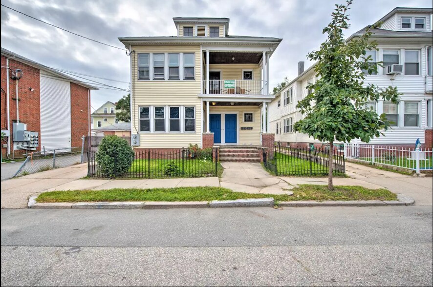 Building Photo - 34 Pembroke Ave