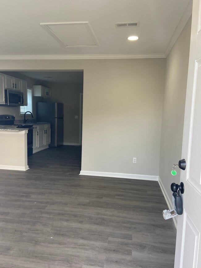 Building Photo - 2444 Washington St