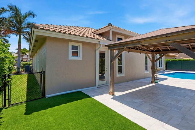 Building Photo - 21653 Marigot Dr