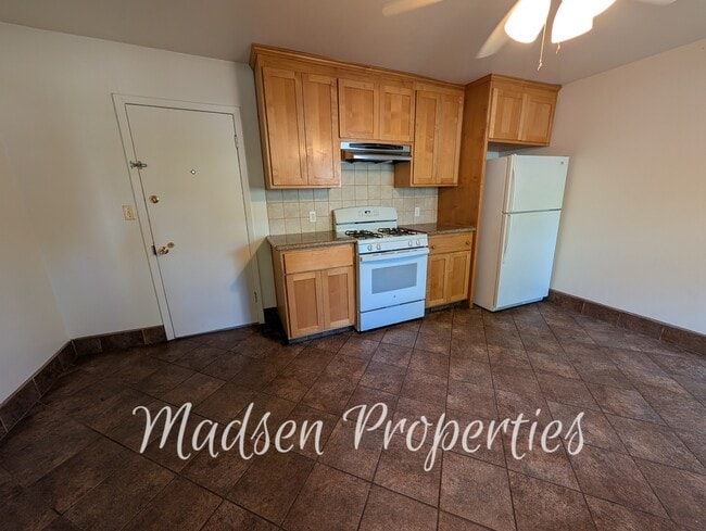 Building Photo - 1223 Arcadian Ave