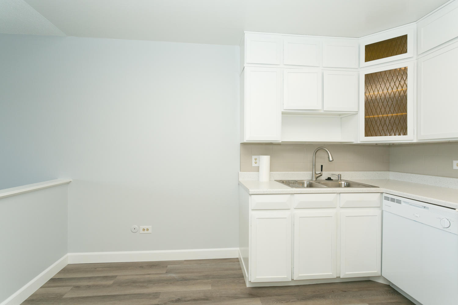 Building Photo - 615 S Alton Way