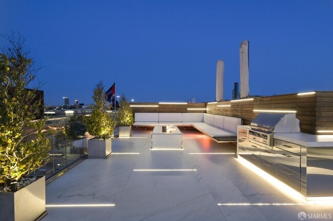 Building Photo - 9 Bernice St