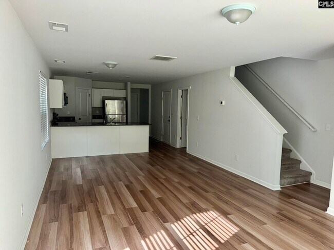 Building Photo - 639 Wooster Dr