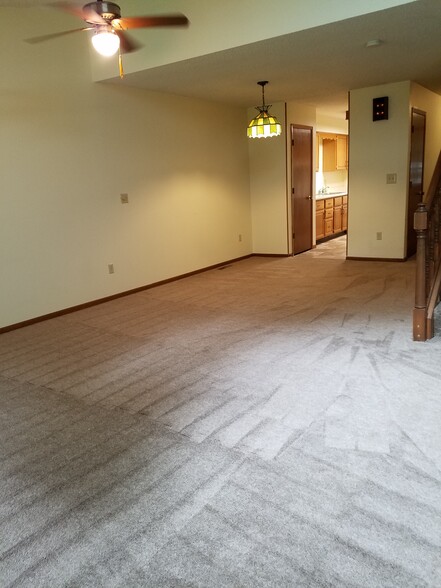 looking from living area to kitchen - 1248 Dolen Pl