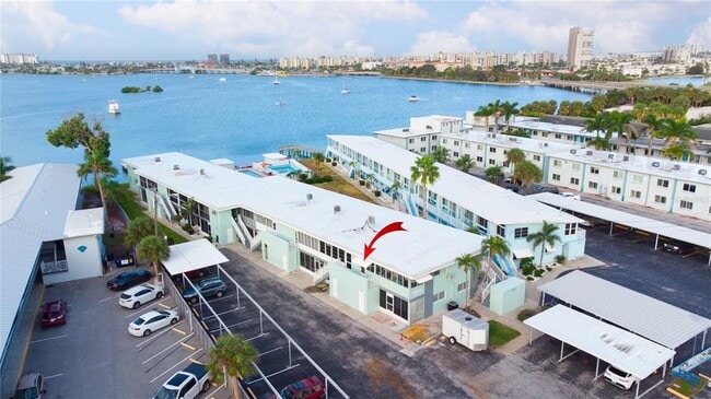 Building Photo - 1840 Shore Dr S