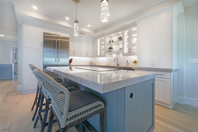 Building Photo - 9577 Gulf Shore Dr