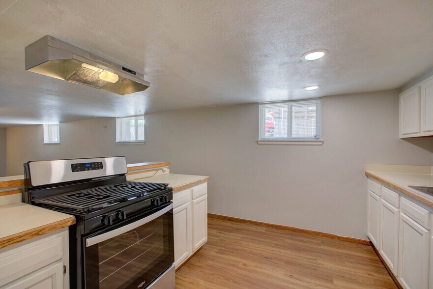 Building Photo - 1517 Harrison