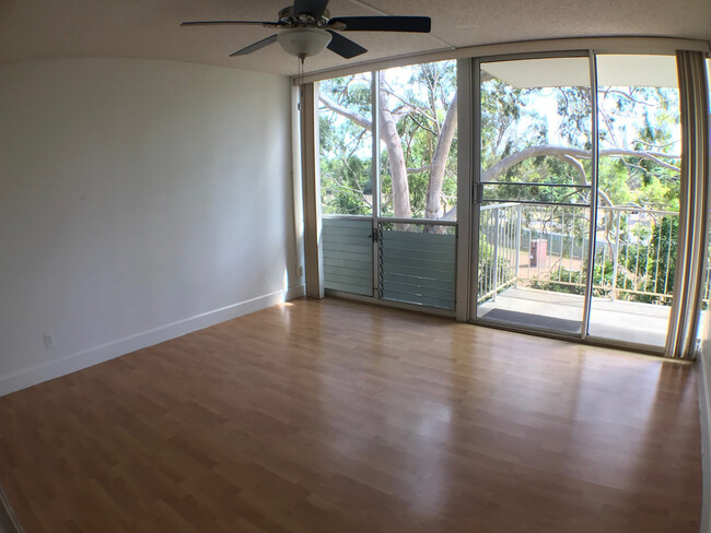 Building Photo - 258NEW
