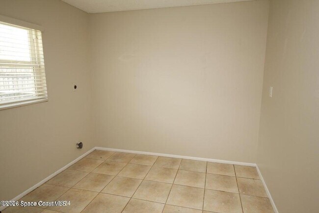 Building Photo - 3222 Galleon Ave NE