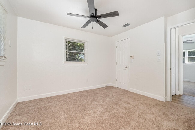 Building Photo - 4226 Sherwood Blvd