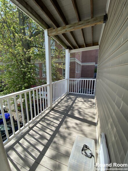 Building Photo - 12 Athol St