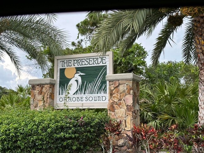 Building Photo - 7461 SE Autumn Ln