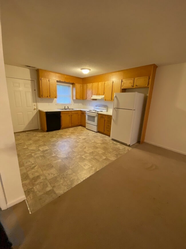 Building Photo - 2621 31st Avenue Ct NE