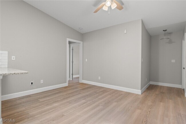 Building Photo - 5105 SW Courtyards Ct