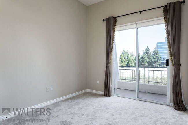 Building Photo - 4175 Executive Dr