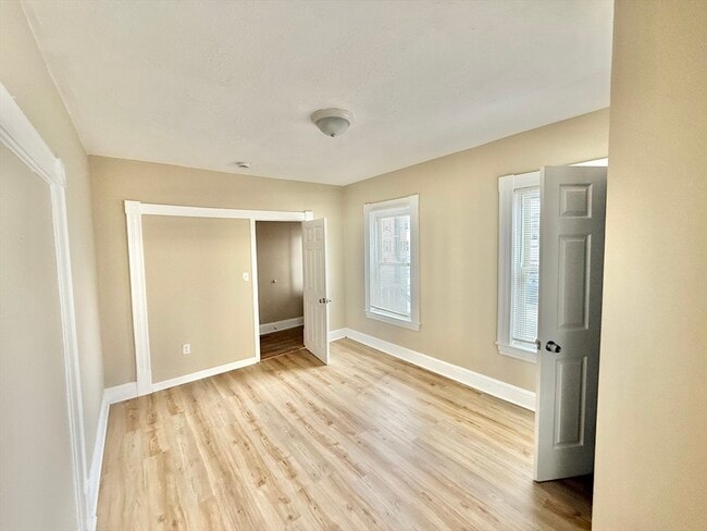 Building Photo - 136 Gershom Ave