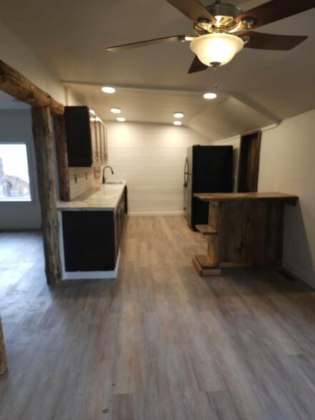 Building Photo - 127 W Colfax St