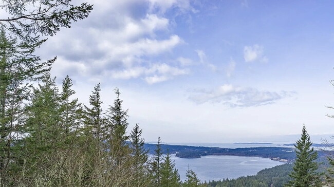 Building Photo - Private Orcas Island home with scenic views and tranquil outdoor space
