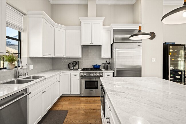 Building Photo - 6018 Maxie St