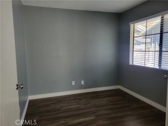Building Photo - 260 Evergreen Ct