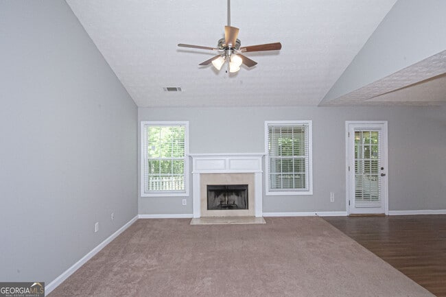 Building Photo - 65 Weldon Pl